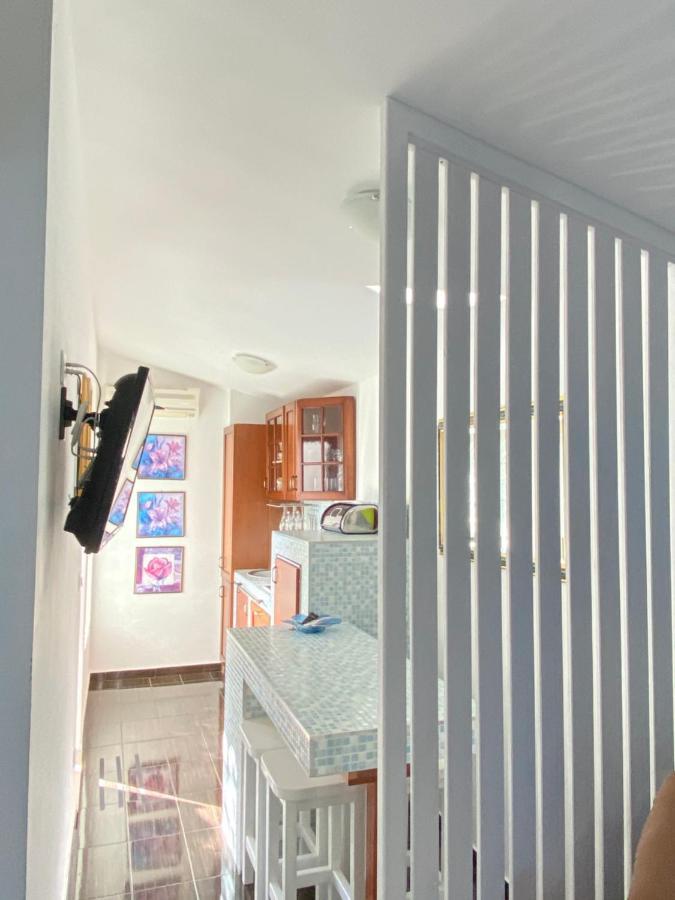 Sara Apartments Baška Voda Buitenkant foto