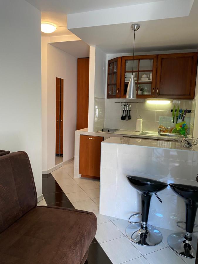 Sara Apartments Baška Voda Buitenkant foto
