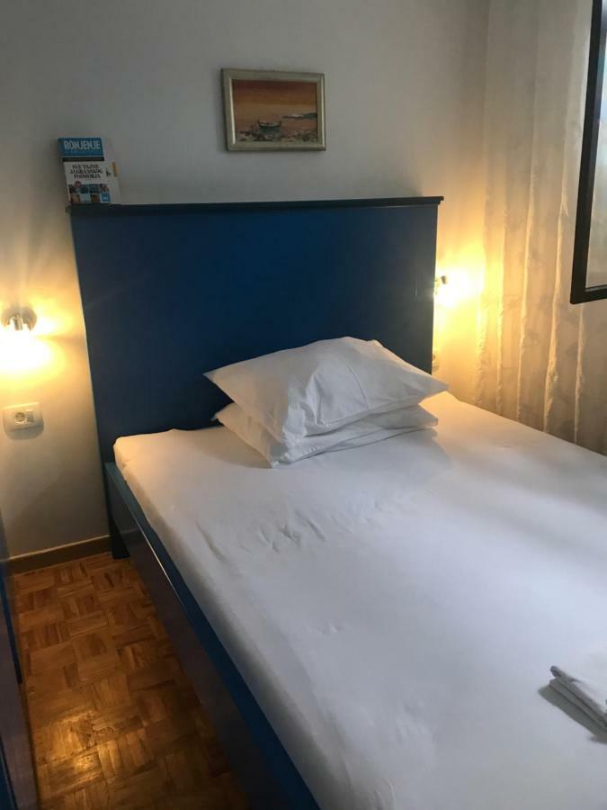 Sara Apartments Baška Voda Buitenkant foto