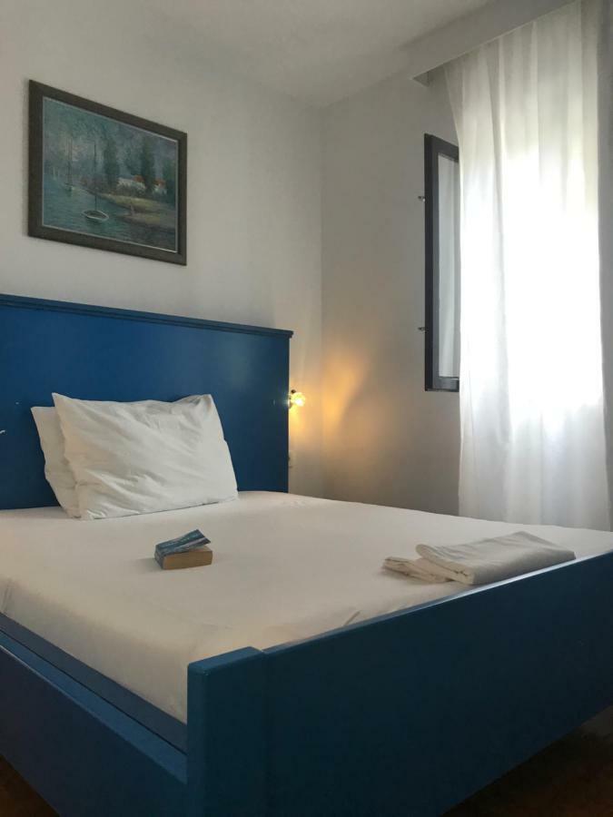 Sara Apartments Baška Voda Buitenkant foto