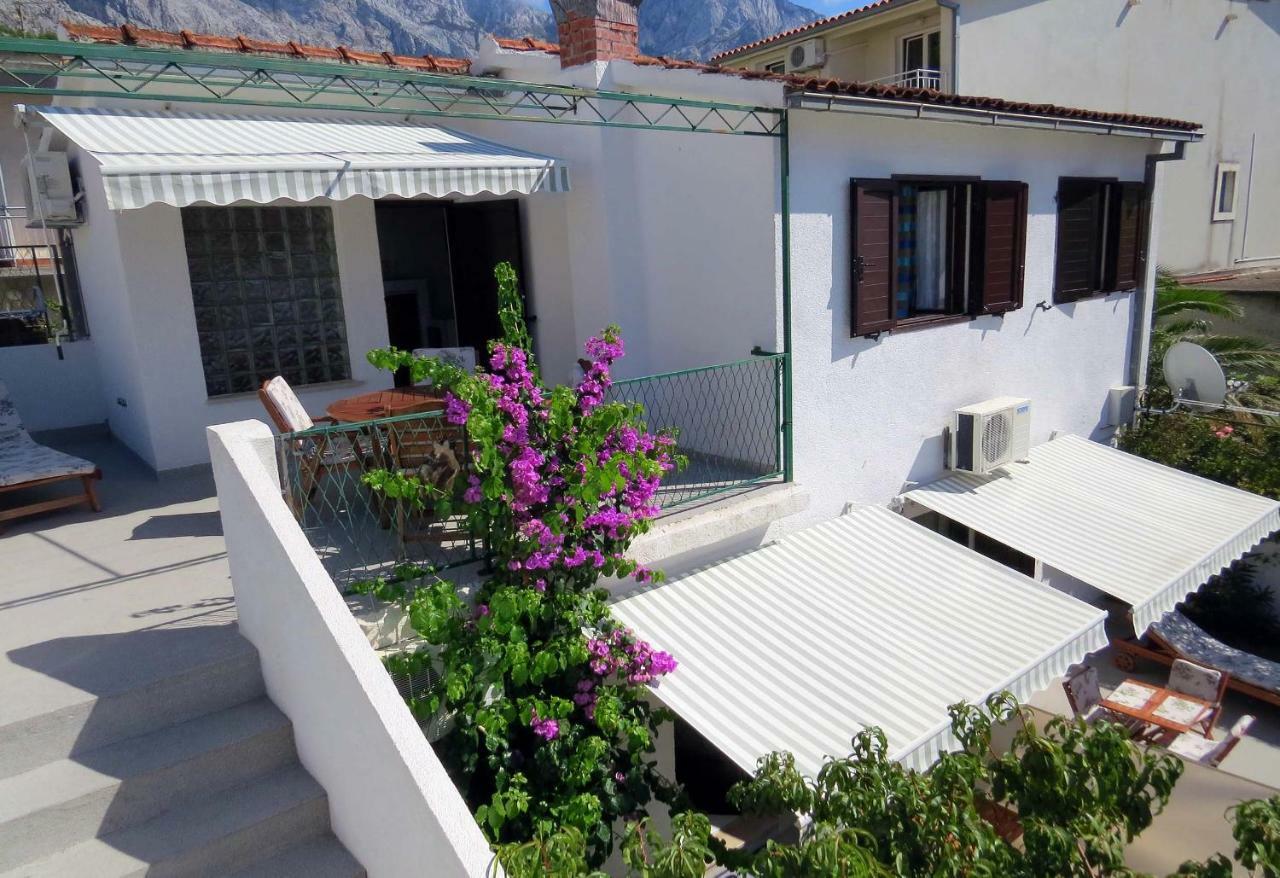 Sara Apartments Baška Voda Buitenkant foto